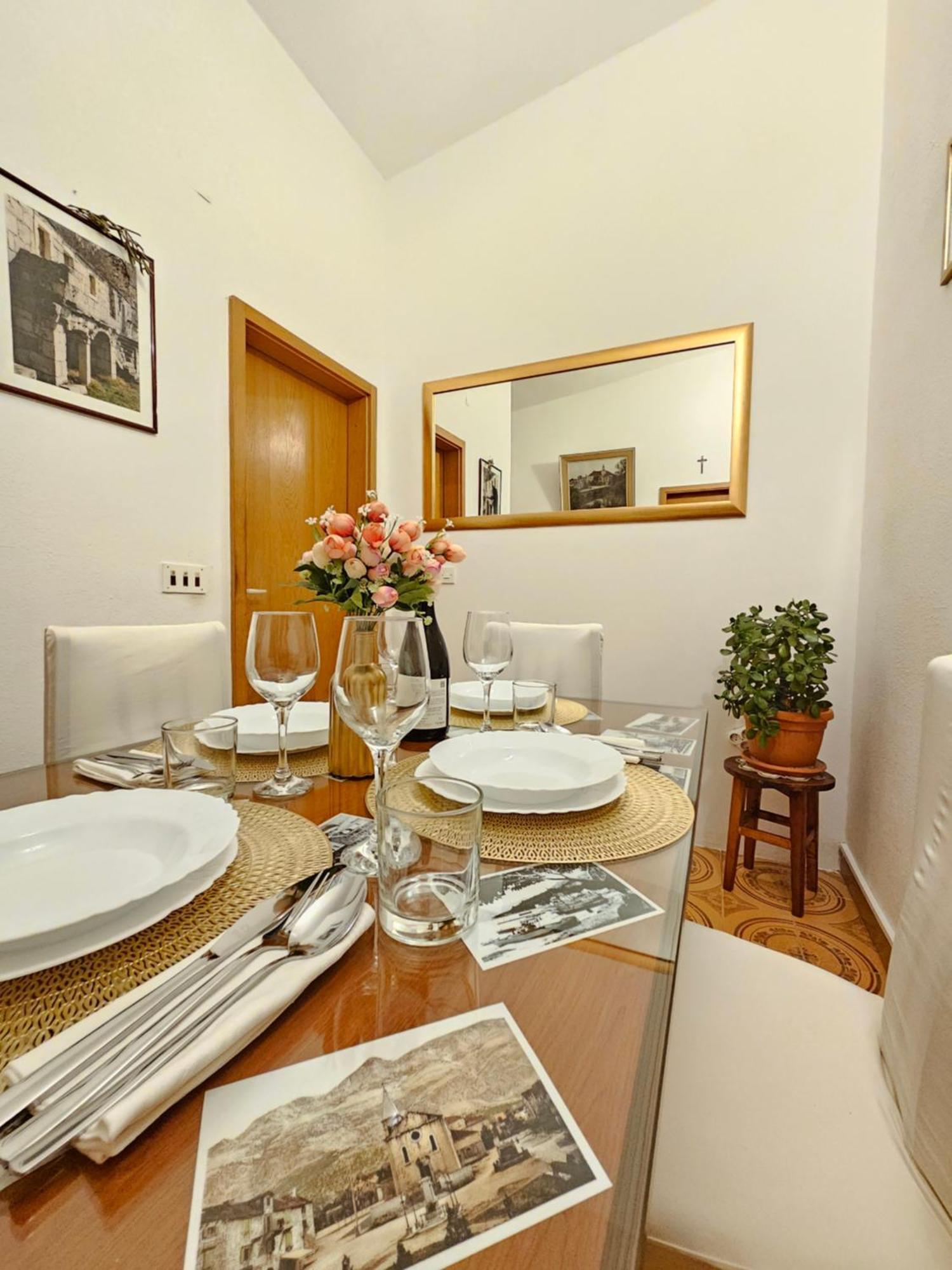 Apartments Brkulj Makarska Exterior photo